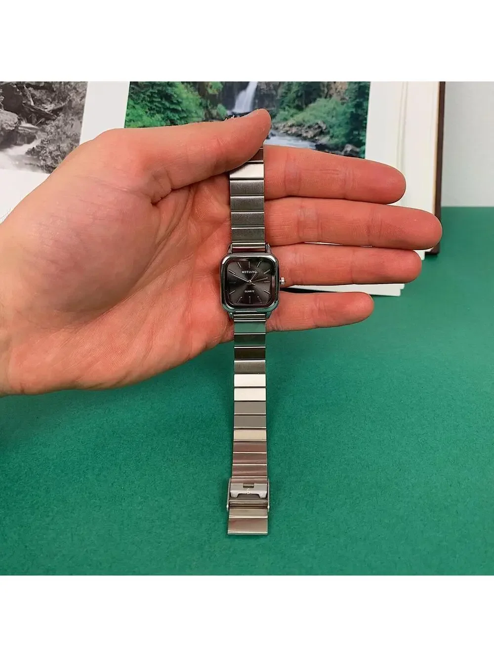 2000s Y2k style silver square watch. Classy sporty style watch. Stainless steel.